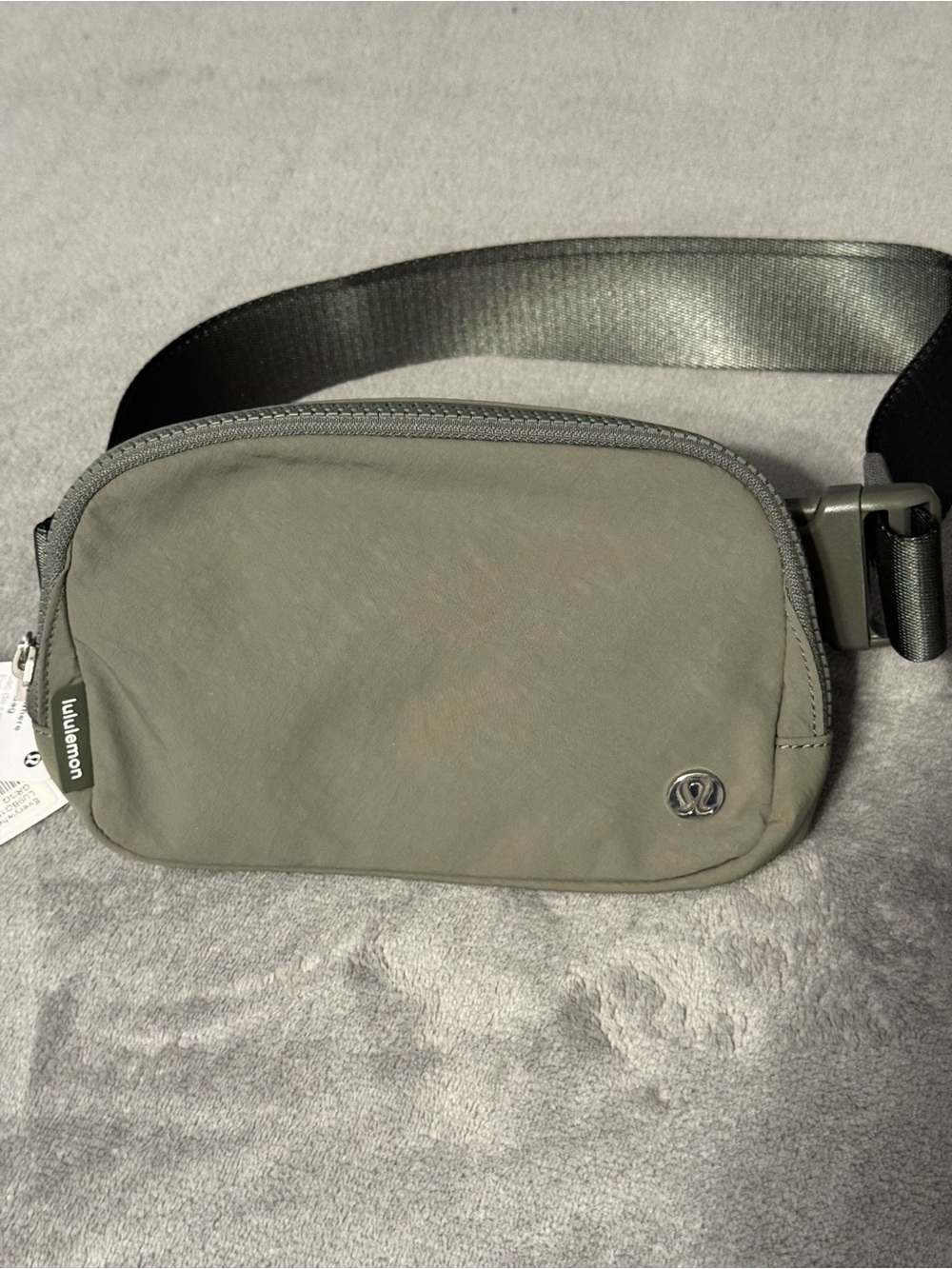 lululemon athletica Sage Green Belt Bag